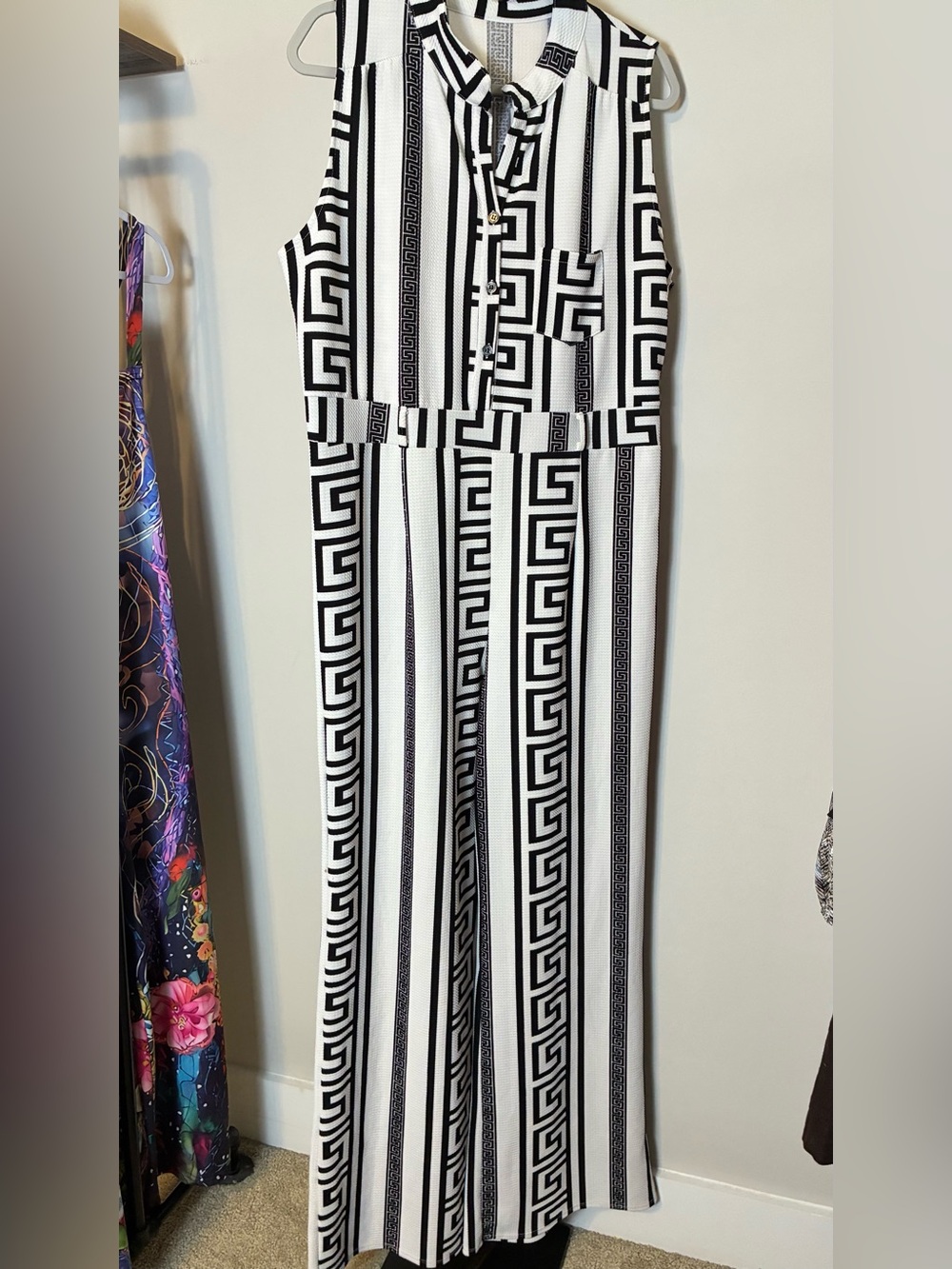 Sleeveless Black & White Geometric Wide-Leg Jumpsuit Stretchy XXXL - Picture 3 of 6